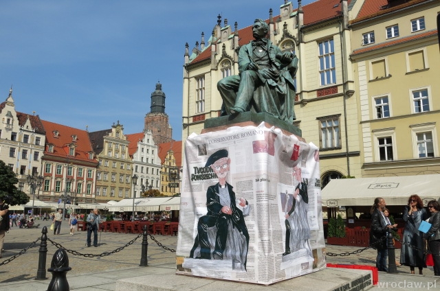 pomnik Fredry we Wrocławiu