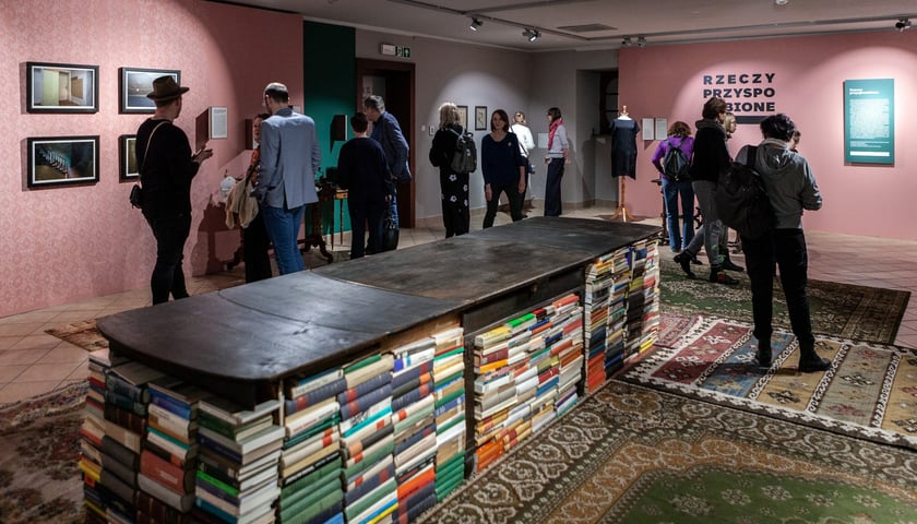 <p>Wystawa w Muzeum Etnograficznym: Rzeczy przysposobione</p>