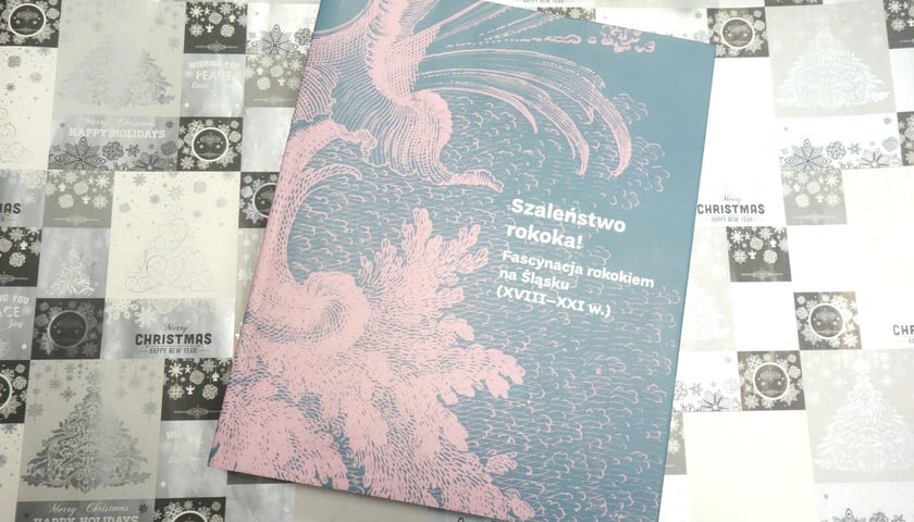 Powiększ obraz: <p>Szaleństwo rokoka! Fascynacja rokokiem na Śląsku (XVIII-XXI w.), Muzeum Narodowe we Wrocławiu</p>
