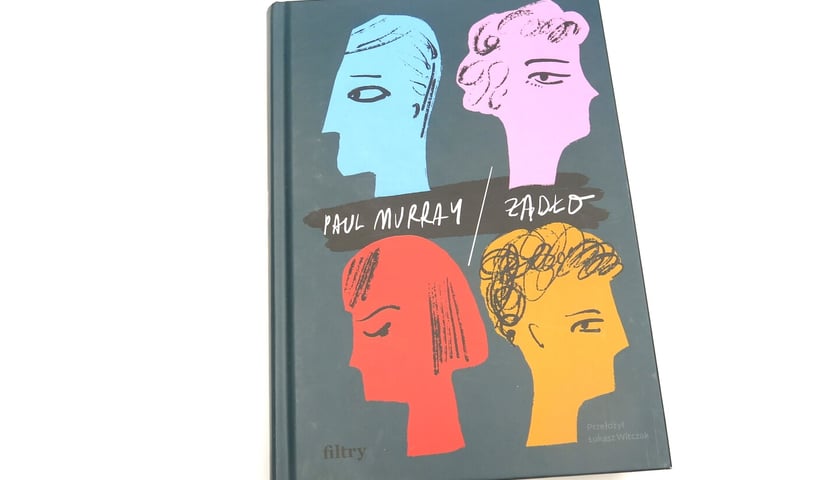 <p>Paul Murray, &bdquo;Żądło&rdquo;, przełozył Łukasz Witczak, Wydawnictwo Filtry 2025</p>