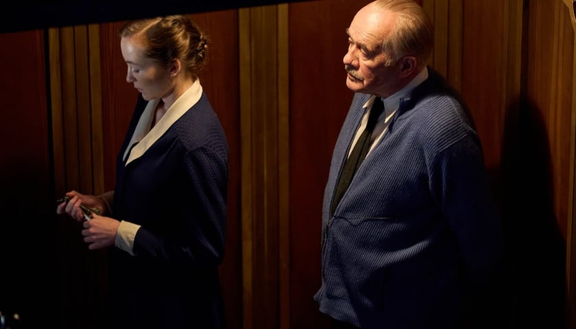 <p>Aktorzy na planie filmu &bdquo;Fatherland&rdquo; w Wytw&oacute;rni Film&oacute;w Fabularnych</p>