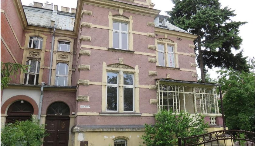 Miasto szuka najemców przy al. Hallera