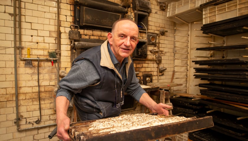 Andrzej Sekuna prowadził piekarnię przez ponad 45 lat.