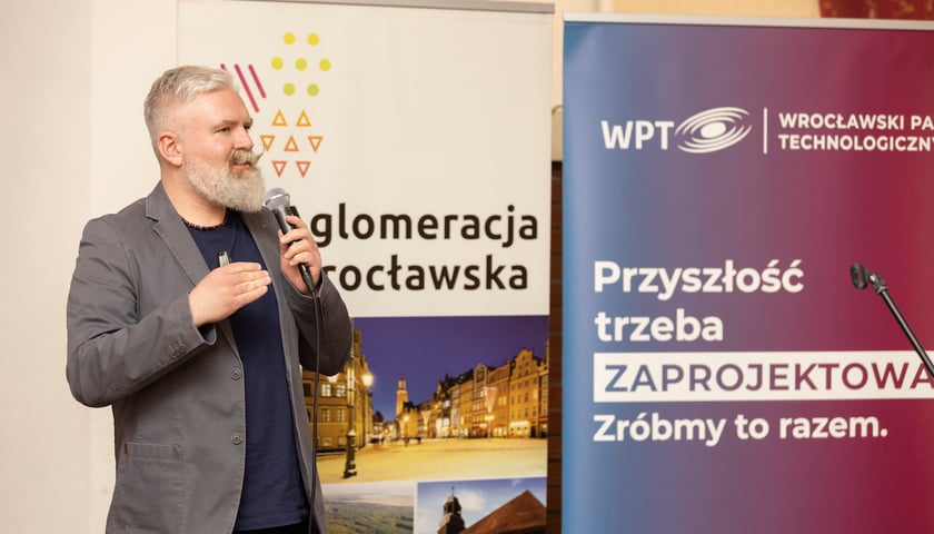 Spotkanie z  cyklu "Bez Mikro Nie Ma Makro" w Bielanach Wrocławskich.
