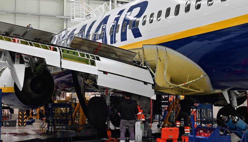 Wroclaw Aircraft Maintenance Services, w skrócie WAMS, czyli wrocławska baza serwisowa Ryanaira. Zdjęcie z 2023 roku