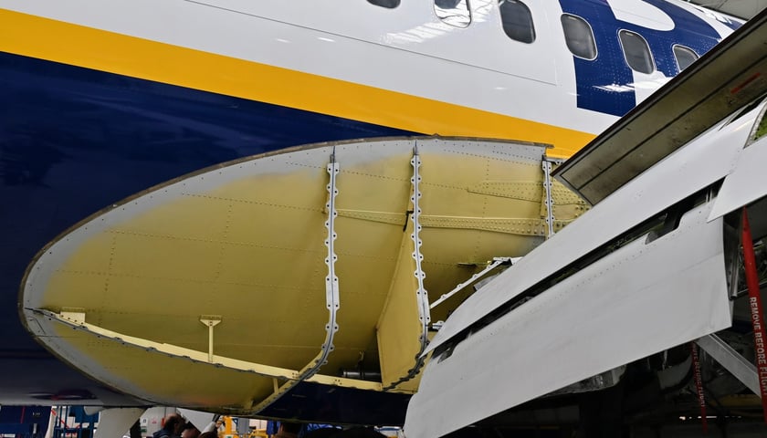 Wroclaw Aircraft Maintenance Services, w skrócie WAMS, czyli wrocławska baza serwisowa Ryanaira. Zdjęcie z 2023 roku