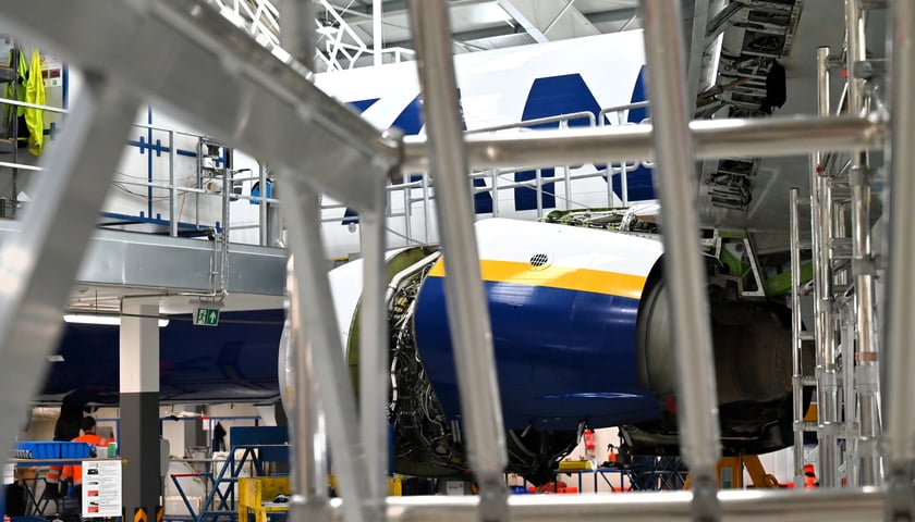 Wroclaw Aircraft Maintenance Services, w skrócie WAMS, czyli wrocławska baza serwisowa Ryanaira. Zdjęcie z 2023 roku