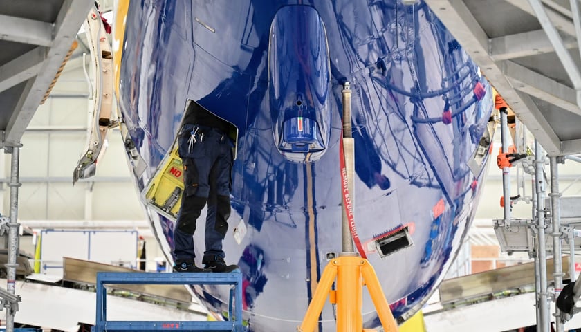 Wroclaw Aircraft Maintenance Services, w skrócie WAMS, czyli wrocławska baza serwisowa Ryanaira. Zdjęcie z 2023 roku