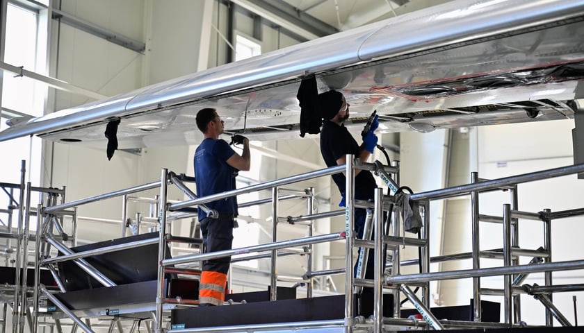 Wroclaw Aircraft Maintenance Services, w skrócie WAMS, czyli wrocławska baza serwisowa Ryanaira. Zdjęcie z 2023 roku