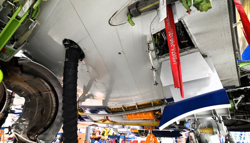 Wroclaw Aircraft Maintenance Services, w skrócie WAMS, czyli wrocławska baza serwisowa Ryanaira. Zdjęcie z 2023 roku