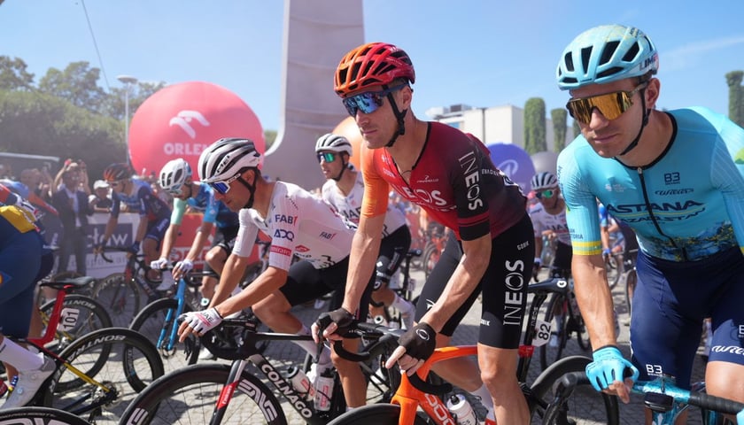 Powiększ obraz: <p>Start przejazdu honorowego (12.08.2024)</p>