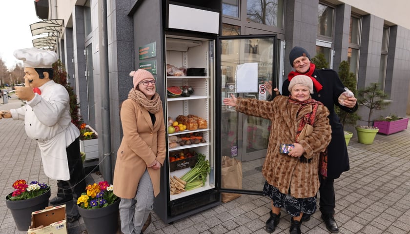 Otwarcie jadłodzielni przy ul. Nenckiego na wrocławskim Ołtaszynie