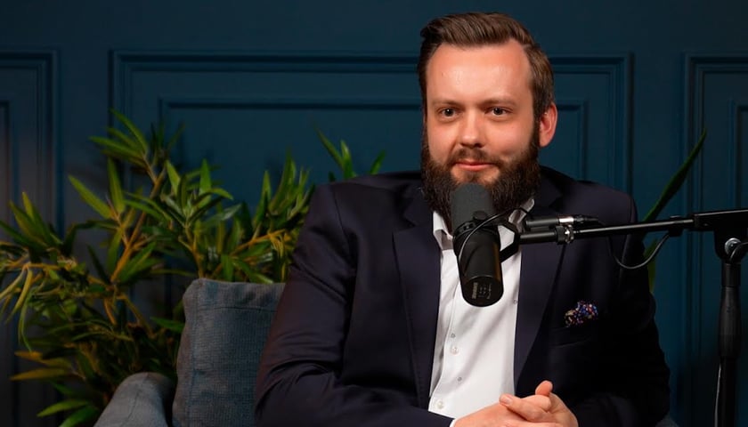 Powiększ obraz: dr Dominik Tokarczuk