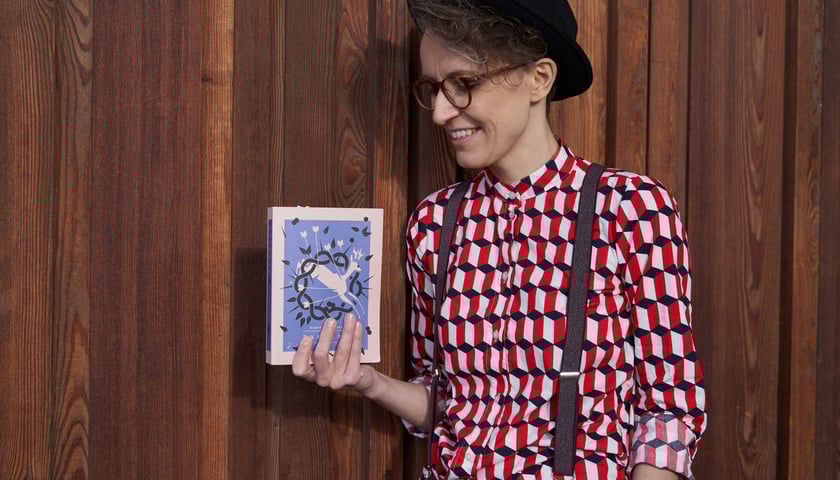 Powiększ obraz: <p>Marta Kucharska, lekarka i autorka powieści pt. Tarnina</p>
<p class="MsoNormal" style="line-height: normal; margin: 12.0pt 0cm 0cm 0cm;"> </p>
