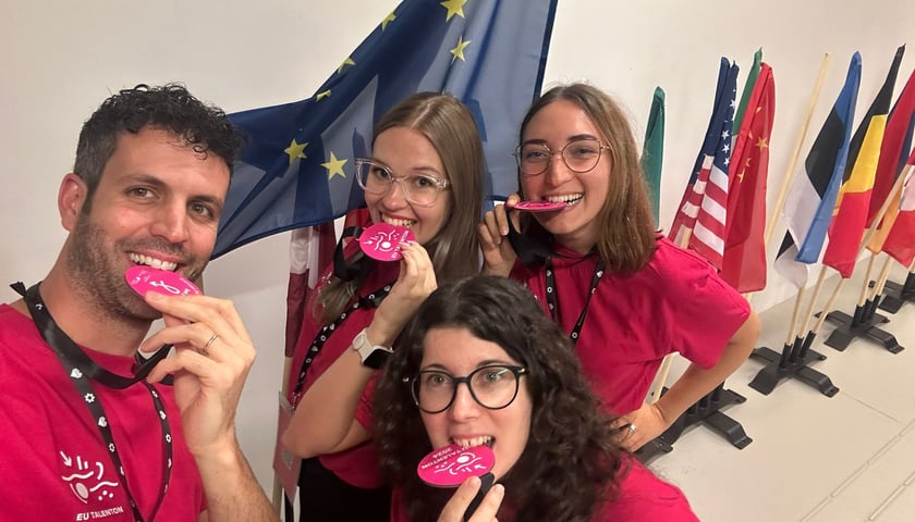 Powiększ obraz: Alessio Zuliani, Anna Salamero Boix, Oana Maria Biro i Dorota Bęben