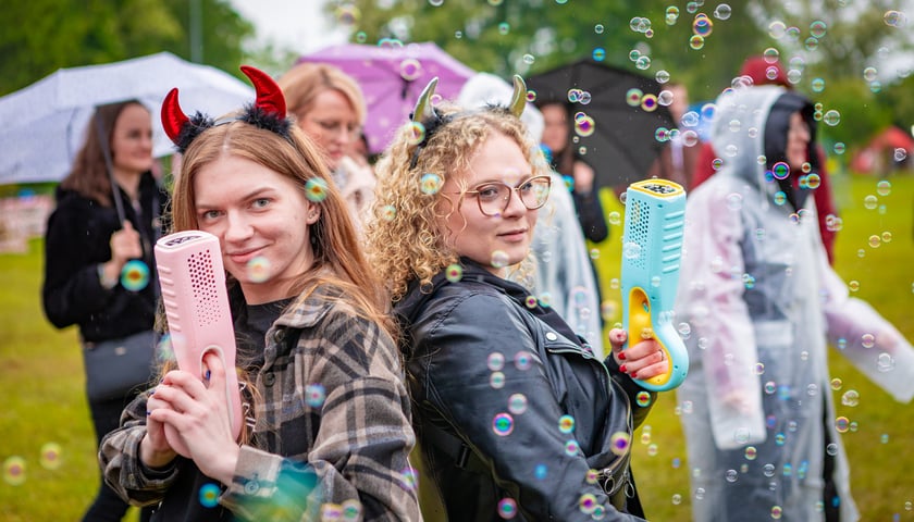 Powiększ obraz: <p>Uczestnicy Juwenaliów 2025 #Wrocław Razem w Kampusie Długa PWr - dzień drugi</p>