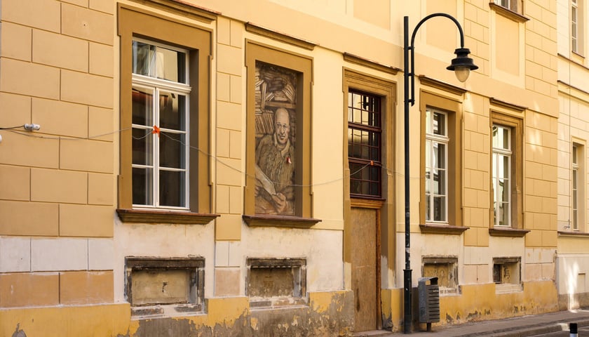 Budynek Instytutu Historycznego UWr po remoncie elewacji, 9 września 2025