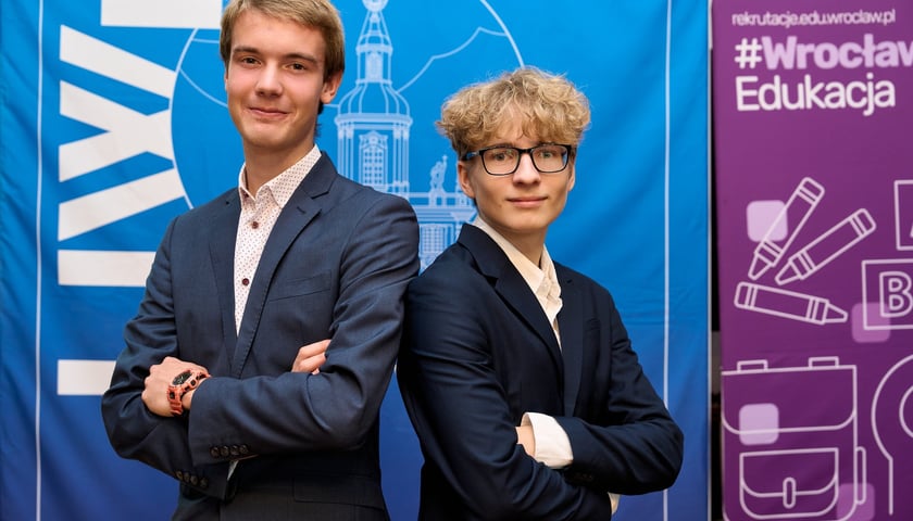 Powiększ obraz: Podpisanie listu intencyjnego o rozszerzeniu współpracy pomiędzy UWr a III LO, 9 października 2025