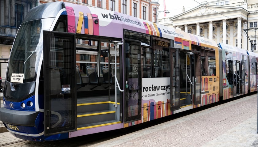 Konferencja na temat akcji Wrocław czyta, 13 kwietnia 2026