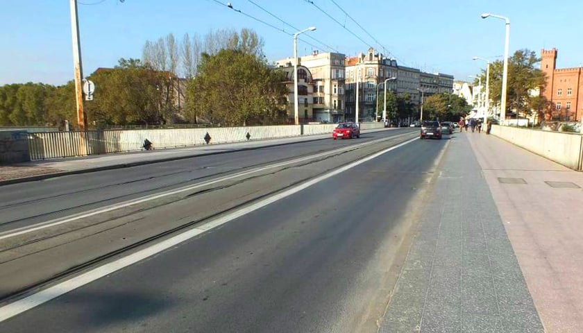 Trzy firmy chcą remontować mosty Uniwersyteckie