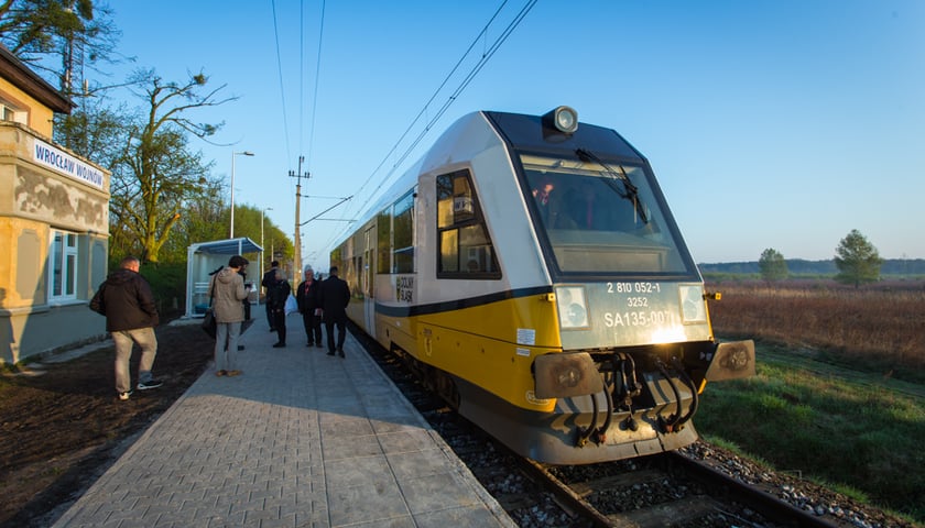 Ruszył pociąg z Wojnowa na Dworzec Główny [ZDJĘCIA]