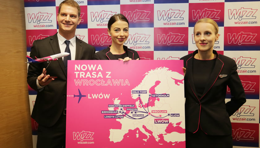 13 kwietnia ruszyło połączenie lotnicze do Lwowa