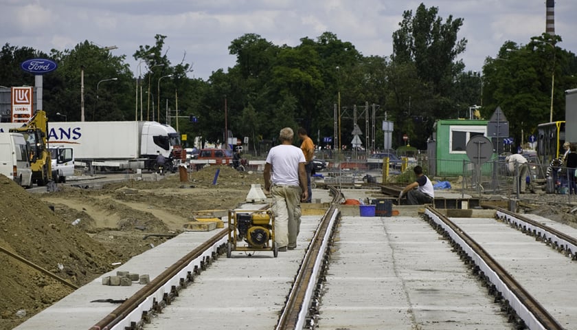 Trzy firmy chcą opracować projekt przebudowy ul. Maślickiej