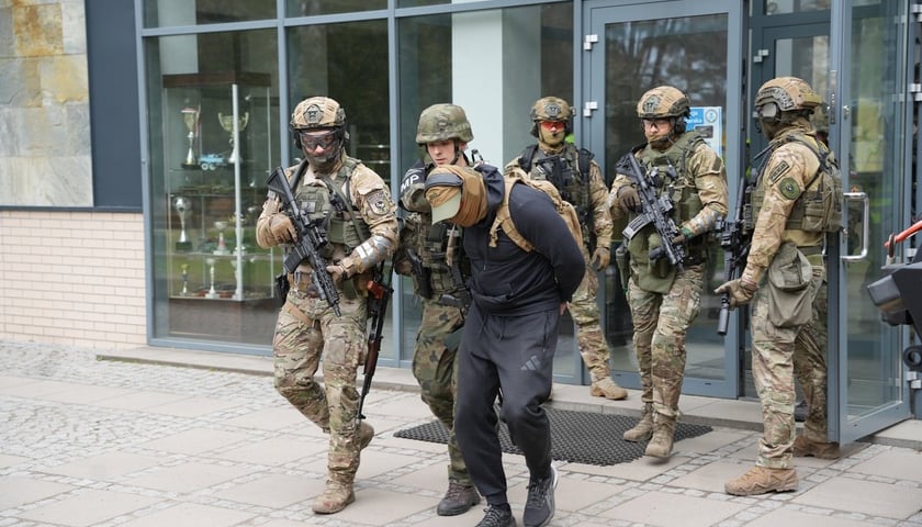 Ćwiczenia w ramach akcji Kryzys-26 na terenie AWL we Wrocławiu