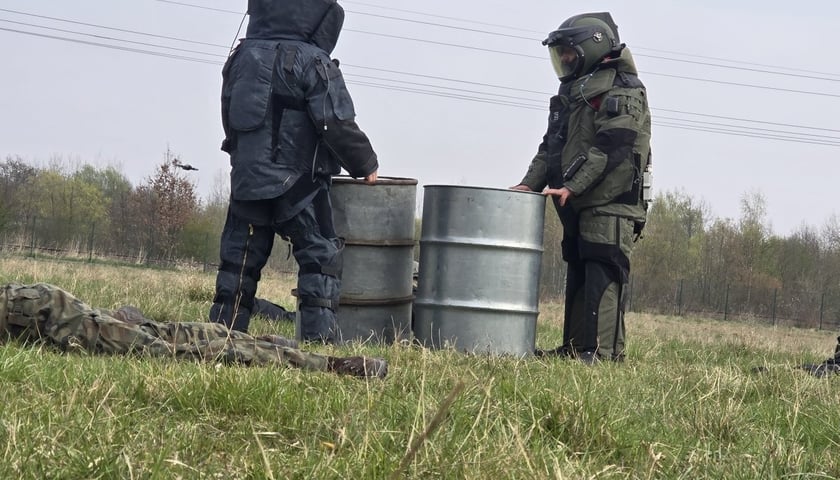 Ćwiczenia w ramach akcji Kryzys-26 na terenie AWL we Wrocławiu