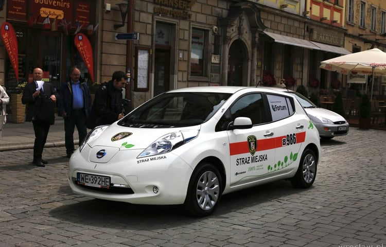 Auta elektryczne dla wrocławskiego urzędu dostarczy Hitachi