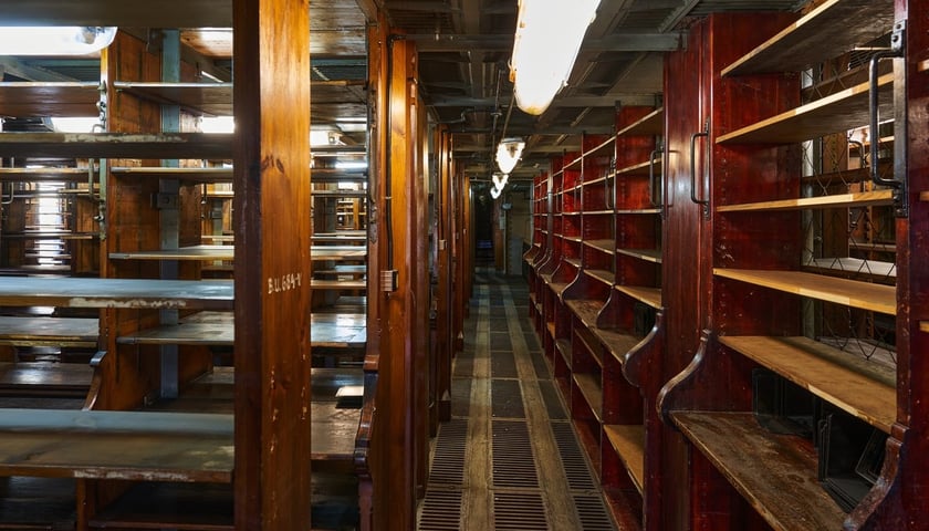 Wnętrza dawnej Biblioteki Uniwersyteckiej przy ul. Szajnochy