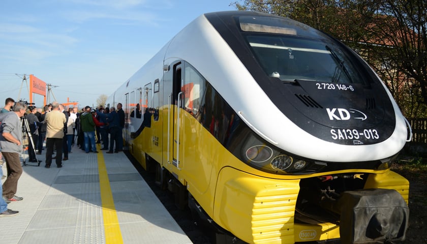 Pociągiem z Wrocławia do Bielawy – nowa trasa już po testach