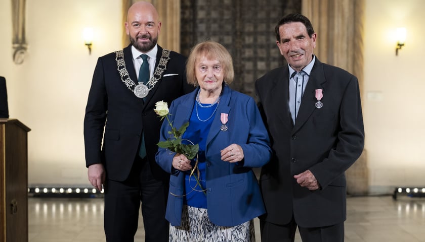 Wręczenie odznaczeń za długoletni staż małżeński. Medale za Długoletnie Pożycie Małżeńskie - 21 kwietnia 2026