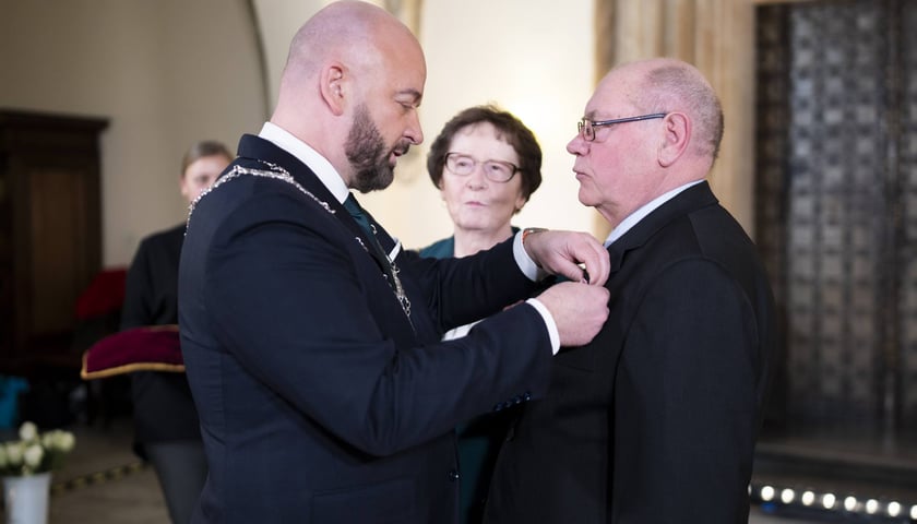 Wręczenie odznaczeń za długoletni staż małżeński. Medale za Długoletnie Pożycie Małżeńskie - 21 kwietnia 2026