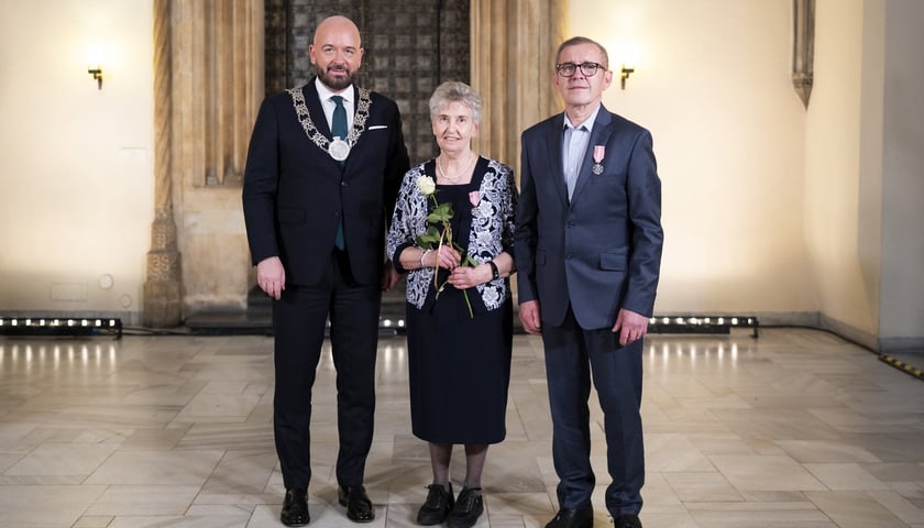 Wręczenie odznaczeń za długoletni staż małżeński. Medale za Długoletnie Pożycie Małżeńskie - 21 kwietnia 2026