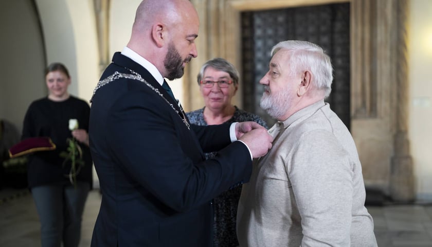 Wręczenie odznaczeń za długoletni staż małżeński. Medale za Długoletnie Pożycie Małżeńskie - 21 kwietnia 2026