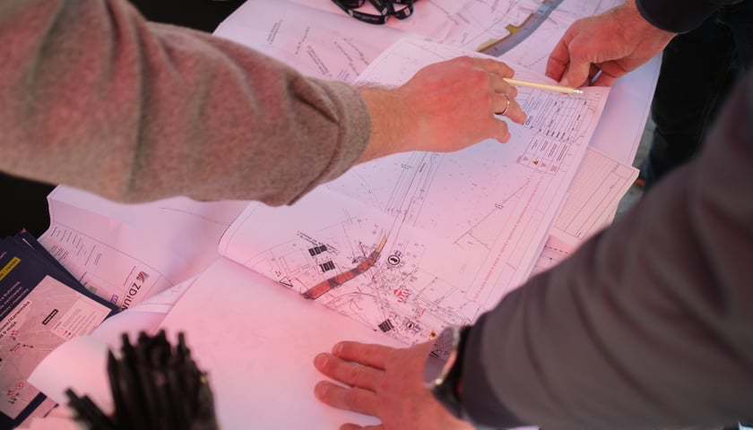 Spotkanie urzędnik&oacute;w i mieszkańc&oacute;w w sobotę 25 kwietnia na Brochowie dotyczące zmian w organizacji ruchu i komunikacji na Brochowie