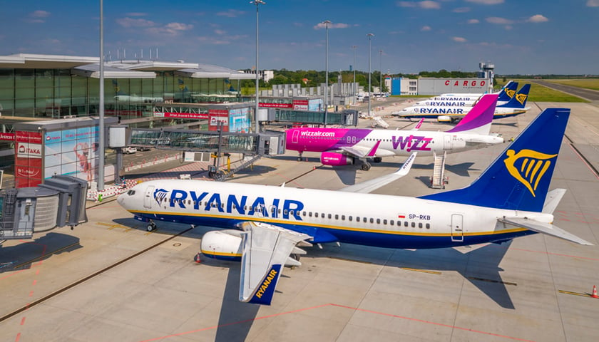 Do rozkładu lotów z Wrocławia wraca Wielka Brytania i Ukraina