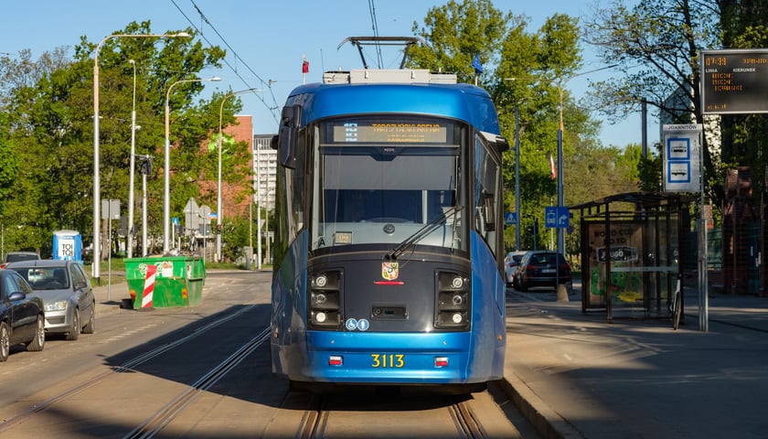 Tramwaj na ul. Glinianej. Od 1 maja znów jeżdżą tędy tramwaje 
