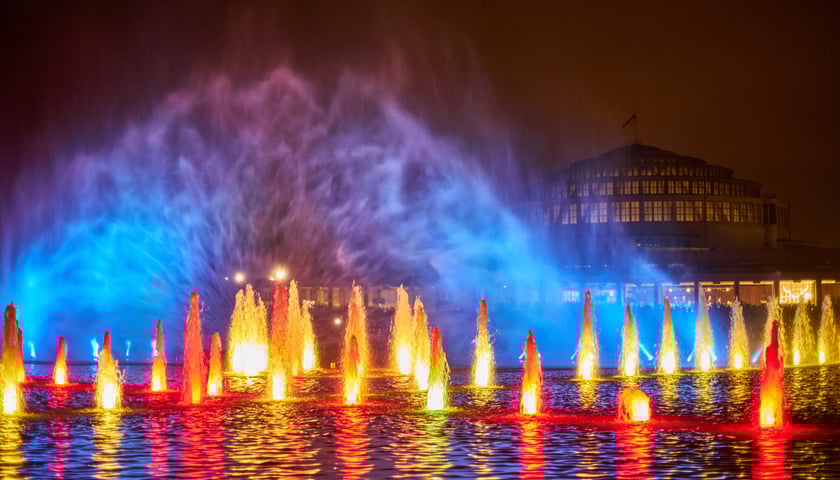 Pokaz specjalny Fontanny Multimedialnej