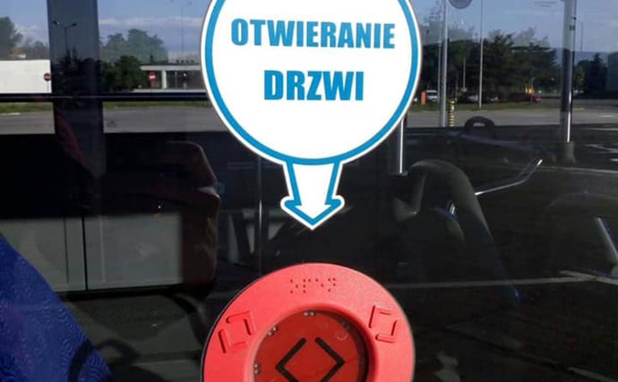 W autobusach i tramwajach MPK wracają gorące przyciski