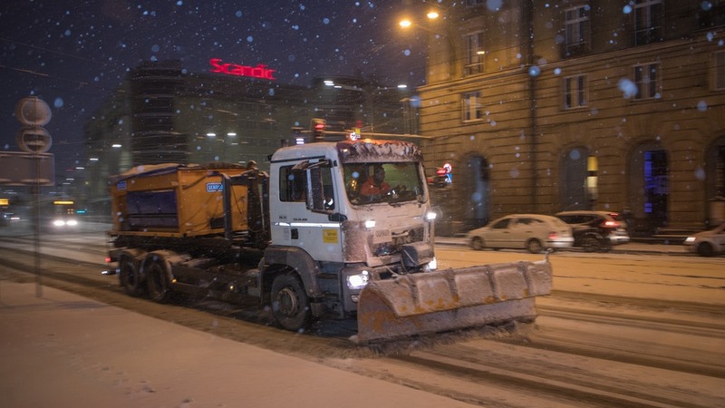 „Akcja zima” na wrocławskich drogach [AKTUALIZACJA]