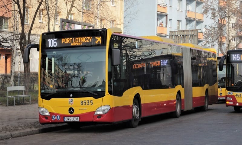 Komunikaty po angielsku na autobusach MPK