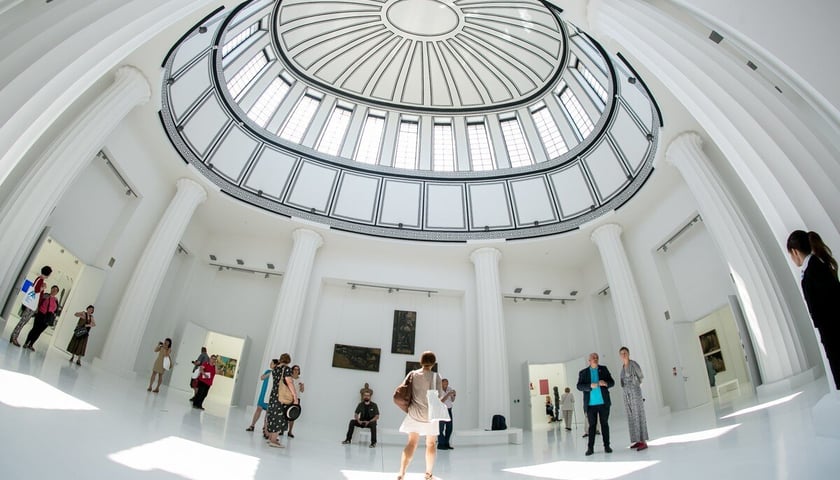 <p>Pawilon Czterech Kopuł - wnętrze</p>