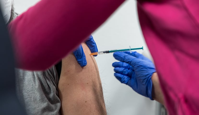 MPK apeluje o szczepionki dla pracowników