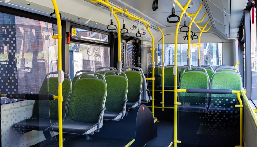 <p>BMC Procity+ 12m EV wewnątrz</p>