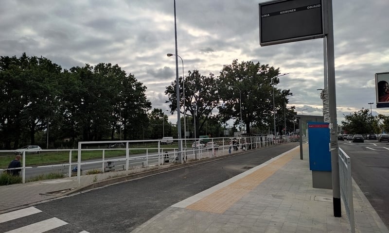 Buspas na Krzywoustego gotowy
