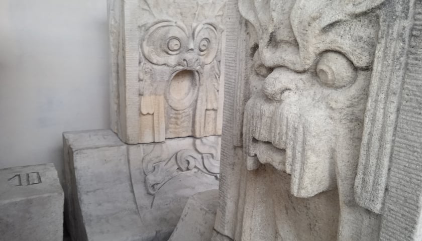 Maszkarony jak nowe. Rzeźby wrócą na most Pomorski