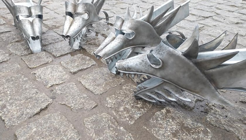 Inspirowane „Wiedźminem” wilki trafią na most Pomorski