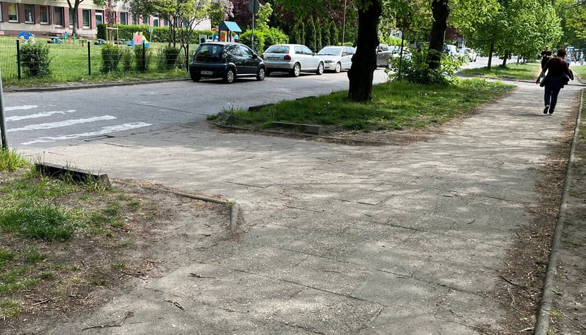 Remont chodnika na Kłodnickiej